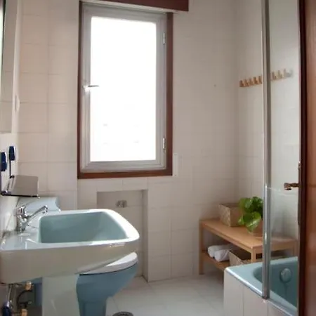 Сasa de vacaciones Casa Amplia, Confortable, Céntrica By Prishomes Vigo