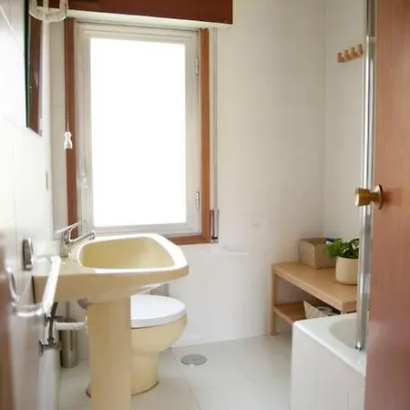 Сasa de vacaciones Casa Amplia, Confortable, Céntrica By Prishomes Vigo