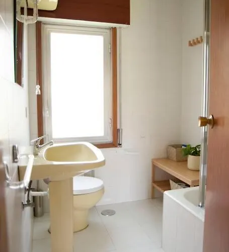 Dom wakacyjny Casa Amplia, Confortable, Centrica By Prishomes Vigo